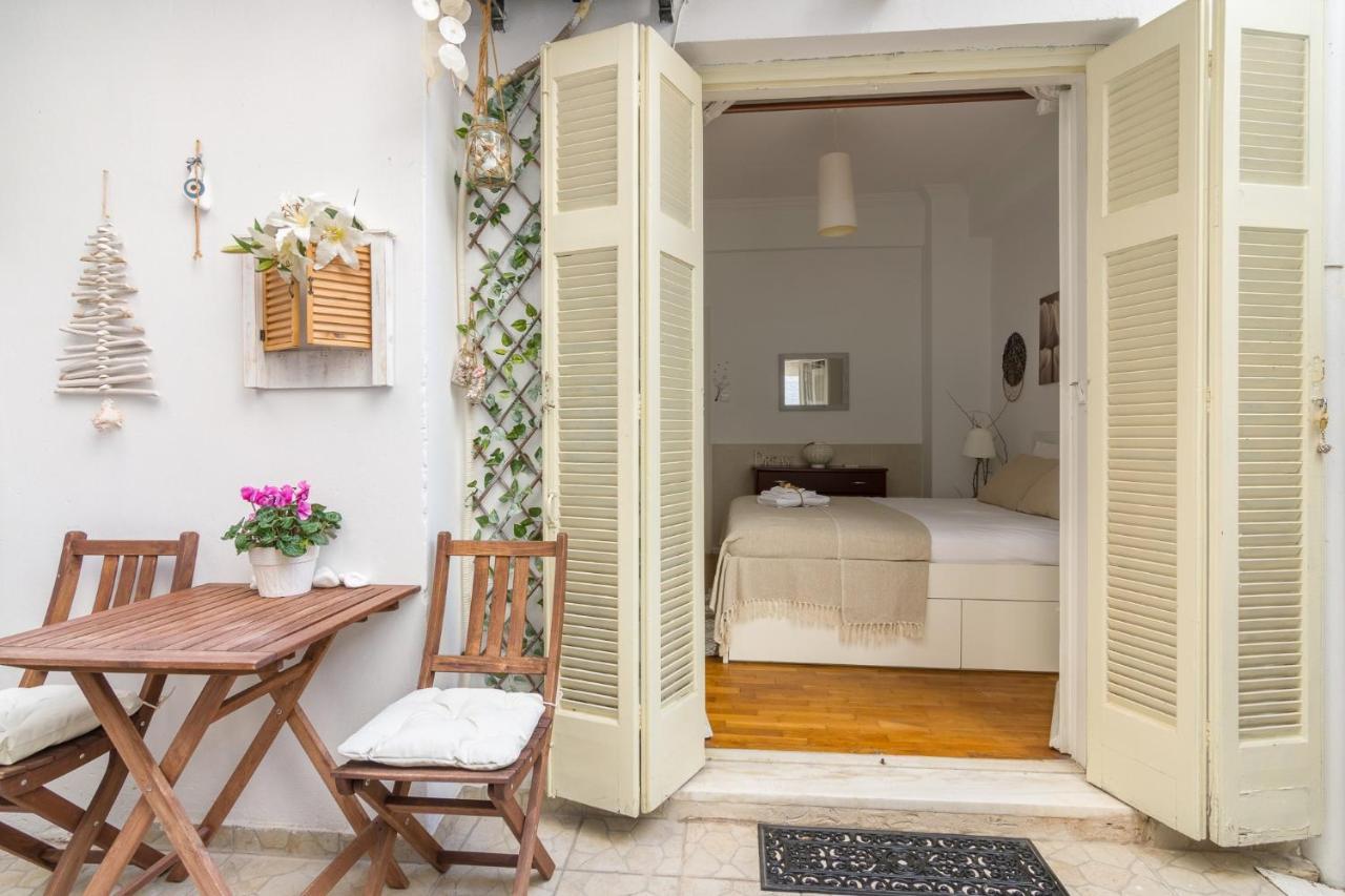 Classic And Modern Apartment In เอเธนส์ ภายนอก รูปภาพ