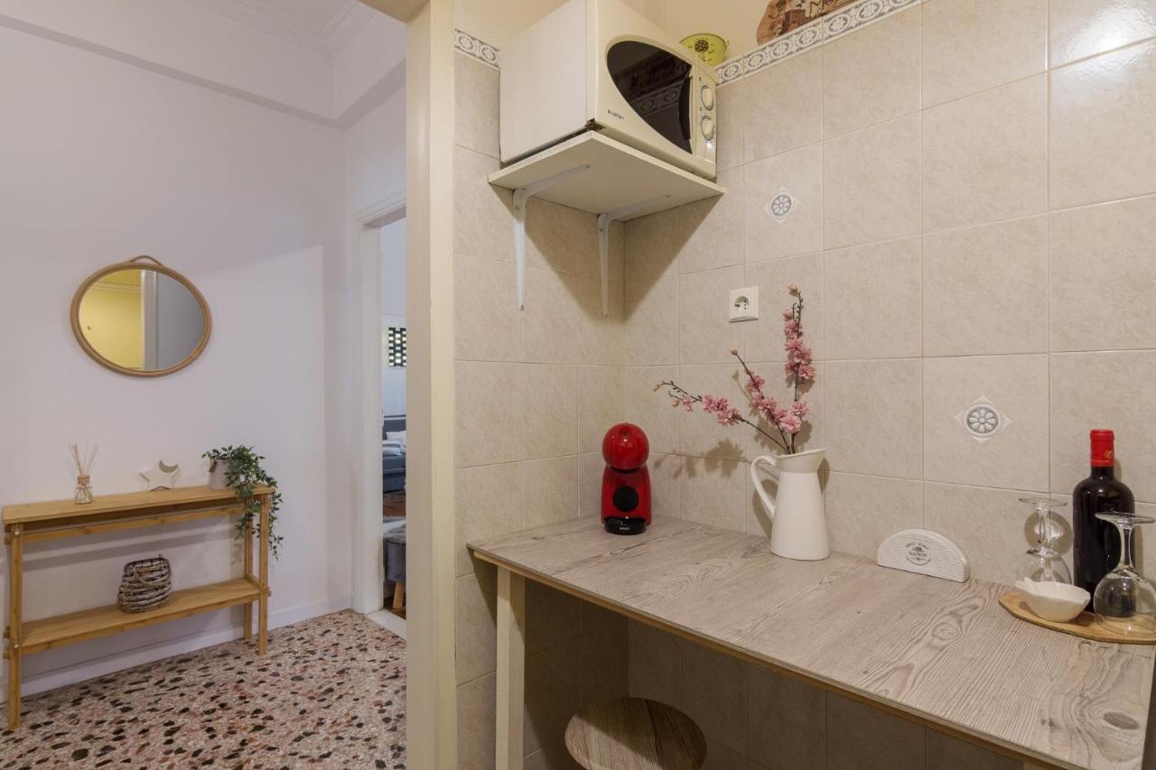 Classic And Modern Apartment In เอเธนส์ ภายนอก รูปภาพ